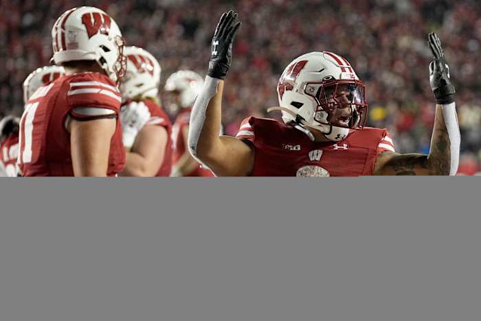 Braelon Allen TD celebration OT 2023 Nebraska vs Wisconsin football USATSI_21932757
